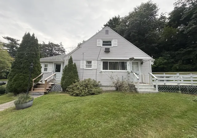Photo 2 of Sale Pending at 433 Gifford St, Springfield, MA 01118 | MLS# 73571057 | Listing updated on 2026-09-19