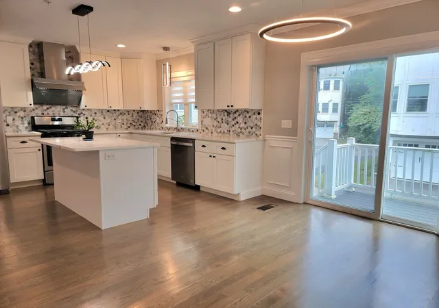 Photo 3 of Condo for sale at 50 Desmoines Rd #H1, Quincy, MA 02169 | MLS# 73574614 | Listing updated on 2026-09-14