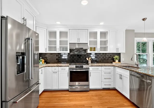Photo 4 of Single family home for sale at 95 Woburn St, Lexington, MA 02420 | MLS# 73575102 | Listing updated on 2026-09-14