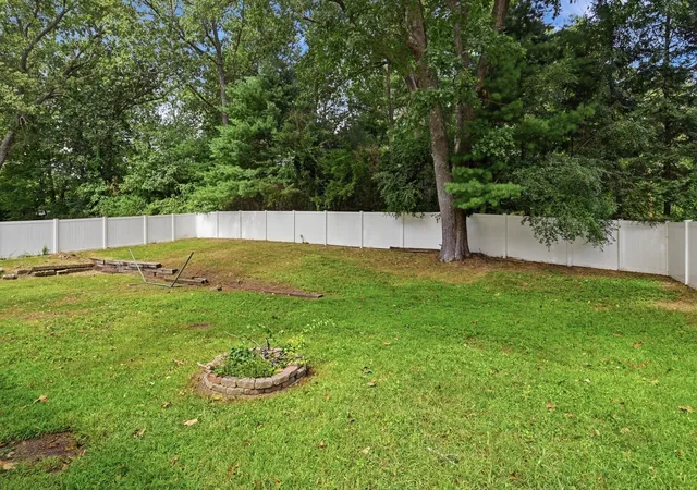 Photo 35 of Single family home for sale at 42 North Brk Rd, Springfield, MA 01119 | MLS# 73571150 | Listing updated on 2026-10-08