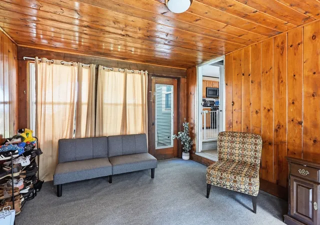 Photo 3 of Single family home for sale at 42 North Brk Rd, Springfield, MA 01119 | MLS# 73571150 | Listing updated on 2026-09-18