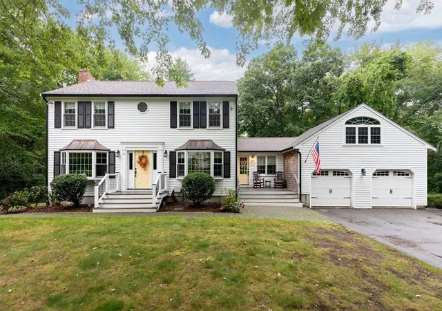 Photo 2 of Single family home for sale at 18 Dinahs Way, Wareham, MA 02571 | MLS# 73572002 | Listing updated on 2026-09-08