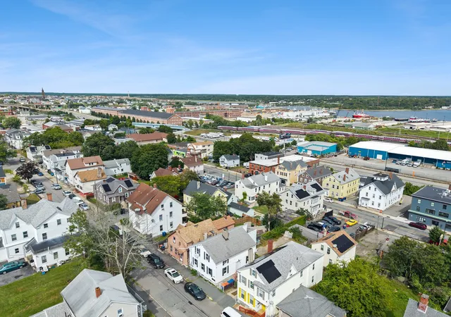 Photo 3 of House for sale at 1190 Pleasant St, New Bedford, MA 02740 | MLS# 73574659 | Listing updated on 2026-10-04