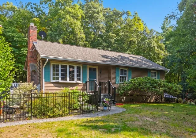 Photo 2 of Single family home for sale at 17 Maple St, Douglas, MA 01516 | MLS# 73582888 | Listing updated on 2026-10-14