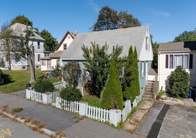 Photo 3 of Single family home for sale at 45 Pilgrim Ave, Worcester, MA 01604 | MLS# 73584724 | Listing updated on 2026-10-04