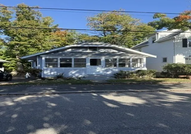 Photo 3 of Single family home for sale at 37 Stedman Ave, Braintree, MA 02184 | MLS# 73588488 | Listing updated on 2026-10-13