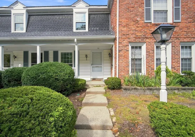 Photo 1 of Sale Pending at 37 Williamsburg Dr #37, Springfield, MA 01108 | MLS# 73572229 | Listing updated on 2026-09-29