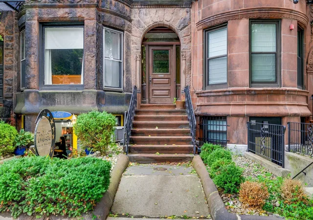 Photo 2 of Condo for sale at 849 Beacon St #2, Boston, MA 02215 | MLS# 73584968 | Listing updated on 2026-10-04
