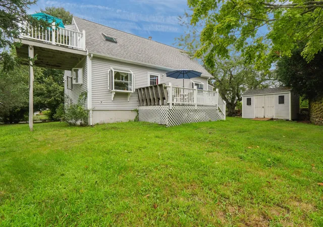 Photo 4 of Single family home for sale at 4 Melbourne Dr, Narragansett, RI 02882 | MLS# 73570816 | Listing updated on 2026-09-05