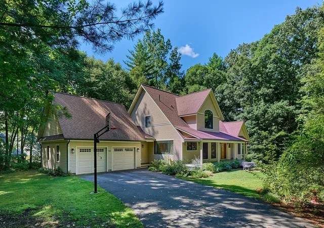 Photo 2 of Sale Pending at 719 Park Hl Rd, Florence, MA 01062 | MLS# 73572515 | Listing updated on 2026-09-15
