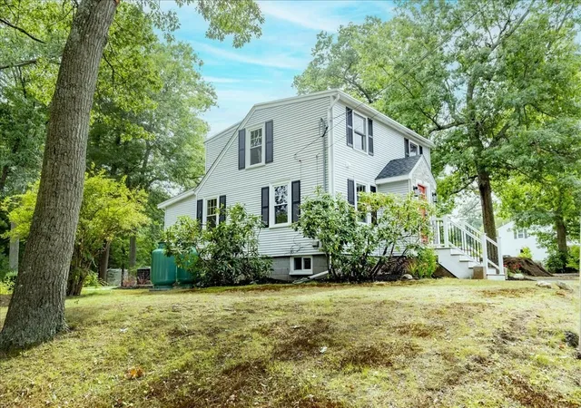 Photo 2 of Single family home for sale at 39 Birch St, Tewksbury, MA 01876 | MLS# 73574744 | Listing updated on 2026-09-13