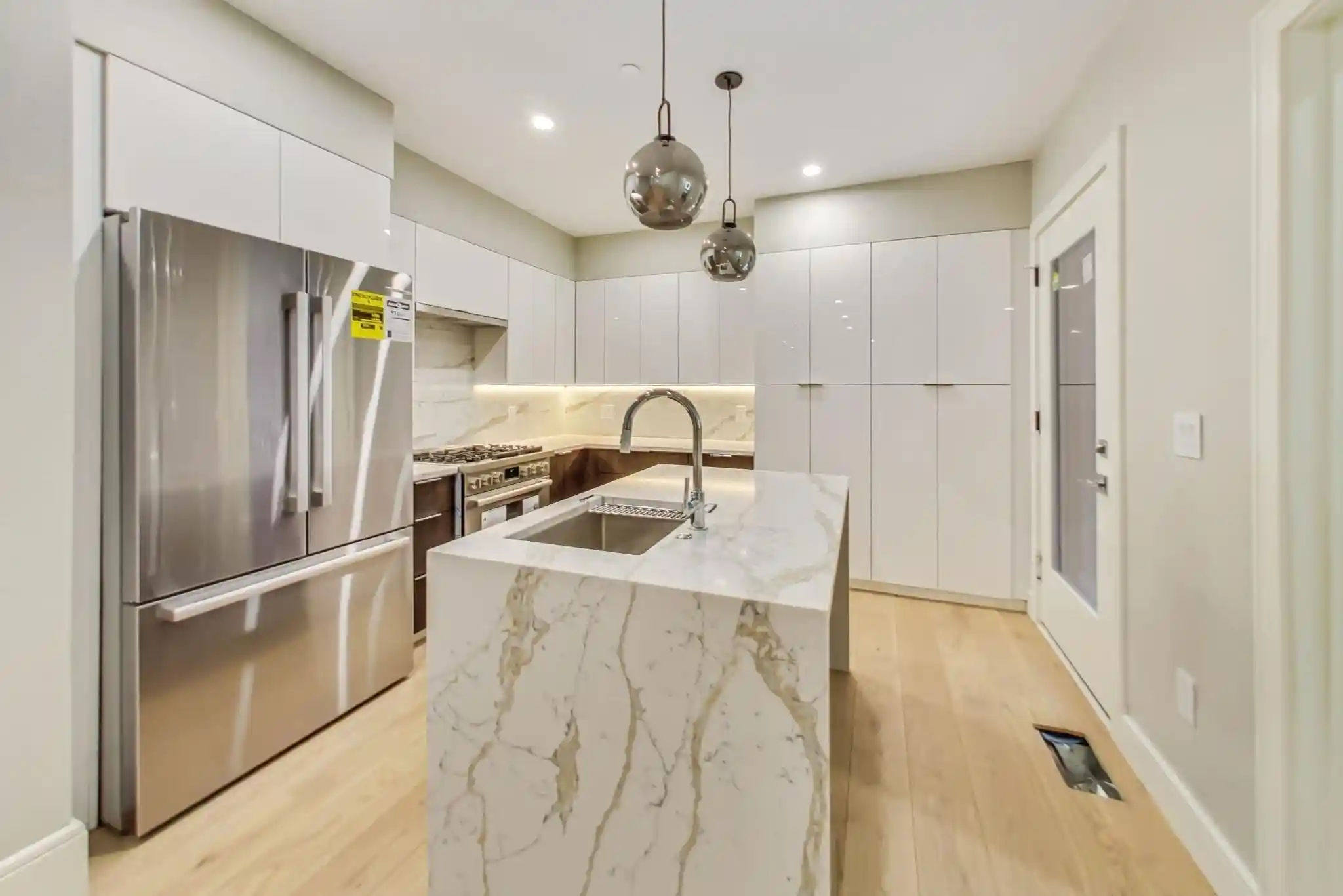 Listing Photo 2 - Condo for sale in 14 No Bennet St located at 14 No Bennet St, Boston, MA 02113 - Unit #101