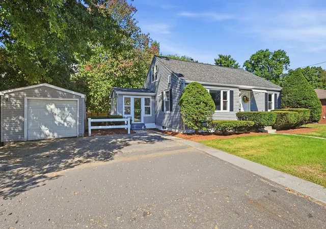 Photo 3 of Sale Pending at 1078 Granby Rd, Chicopee, MA 01020 | MLS# 73581923 | Listing updated on 2026-10-28