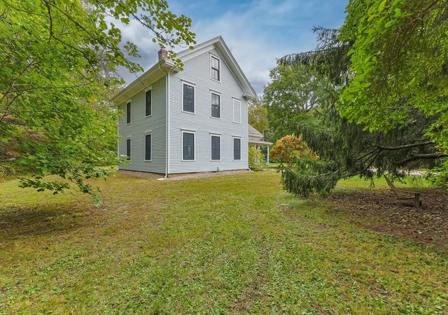 Photo 2 of Single family home for sale at 110 Quanset Rd, Orleans, MA 02653 | MLS# 73588050 | Listing updated on 2026-10-11
