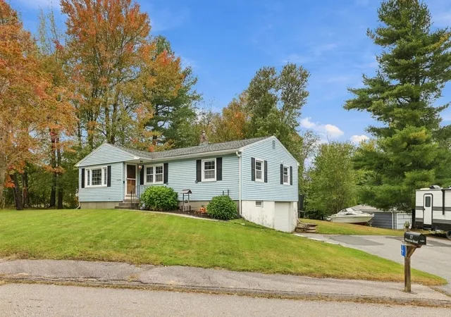 Photo 1 of Sale Pending at 17 Phoenix Rd, Auburn, MA 01501 | MLS# 73584976 | Listing updated on 2026-10-08