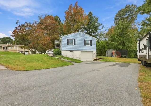 Photo 3 of Sale Pending at 17 Phoenix Rd, Auburn, MA 01501 | MLS# 73584976 | Listing updated on 2026-10-08