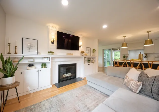 Photo 3 of Sale Pending at 47 Jarr Brk Rd, Holliston, MA 01746 | MLS# 73574220 | Listing updated on 2026-09-29