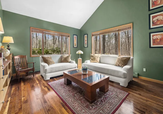 Photo 3 of Single family home for sale at 275 Chestnut, Uxbridge, MA 01569 | MLS# 73575034 | Listing updated on 2026-09-14