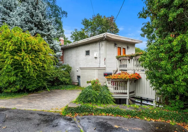 Photo 1 of Single family home for sale at 33 Stony Brk Rd, Marblehead, MA 01945 | MLS# 73571464 | Listing updated on 2026-09-14