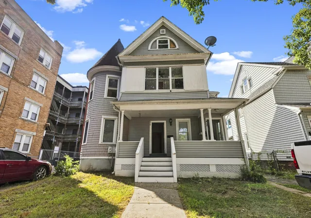 Photo 3 of Sale Pending at 417 419 Sumner Ave, Springfield, MA 01108 | MLS# 73571735 | Listing updated on 2026-09-30