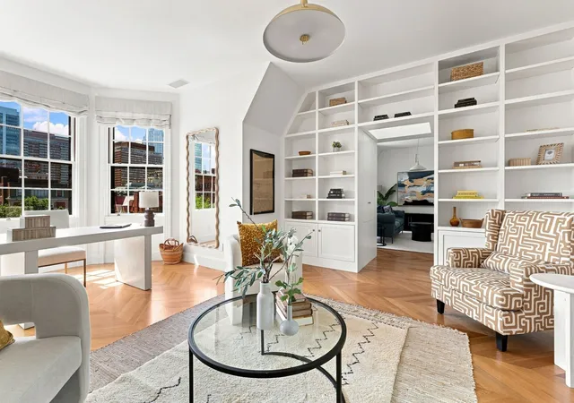 Photo 4 of Condo for sale at 191 Commonwealth Ave #PH61, Boston, MA 02116 | MLS# 73572912 | Listing updated on 2026-09-12