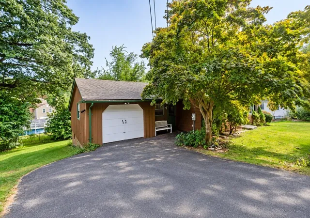 Photo 2 of Single family home for sale at 290 Morton St, West Springfield, MA 01089 | MLS# 73587538 | Listing updated on 2026-10-28