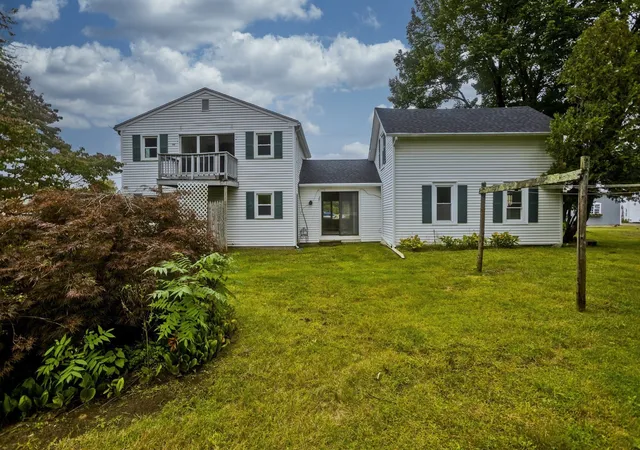 Photo 3 of Single family home for sale at 94 Chestnut St, Hatfield, MA 01038 | MLS# 73585906 | Listing updated on 2026-10-06