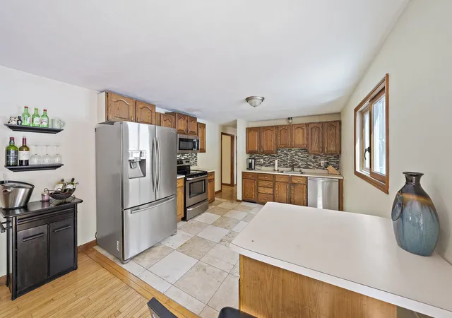 Photo 4 of Single family home for sale at 2072 State Rd, Plymouth, MA 02360 | MLS# 73572063 | Listing updated on 2026-09-08