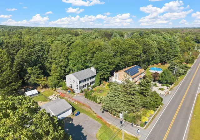 Photo 3 of Single family home for sale at 777 New Plainville Rd, North Dartmouth, MA 02747 | MLS# 73580138 | Listing updated on 2026-10-20