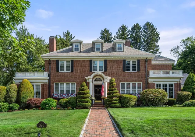 Photo 1 of Sale Pending at 393 Commonwealth, Chestnut Hill, MA 02467 | MLS# 73584123 | Listing updated on 2026-10-15