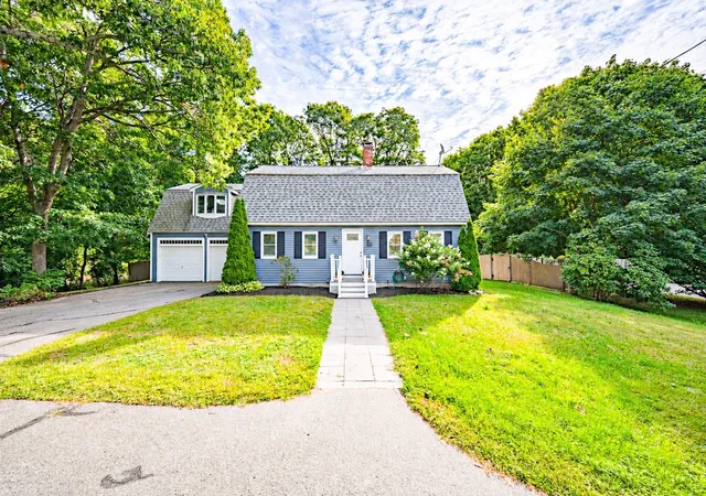 Photo 2 of Single family home for sale at 451 County Rd, Pocasset, MA 02559 | MLS# 73584093 | Listing updated on 2026-10-14