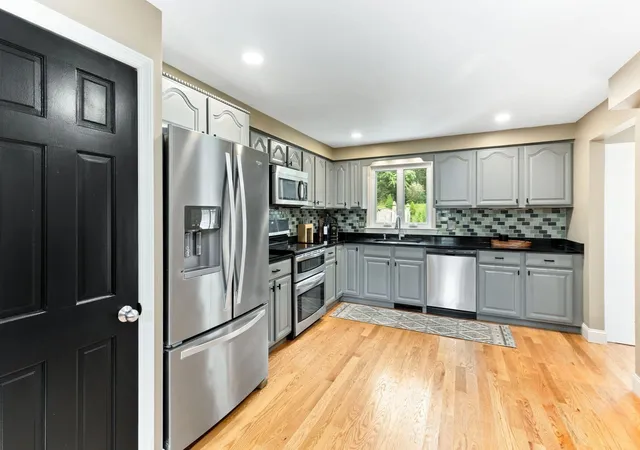 Listing Photo 5 - Condo for sale in building located at 82 Paine, Bellingham, MA 02019 - Unit #82