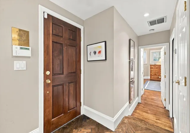 Photo 2 of Condo for sale at 76 Marlborough St #4, Boston, MA 02116 | MLS# 73581694 | Listing updated on 2026-10-05
