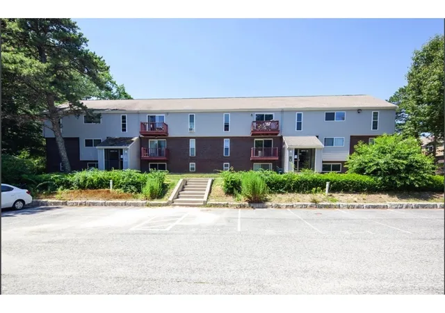 Photo 1 of Condo for sale at 2 Tideview Path #2, Plymouth, MA 02360 | MLS# 73571977 | Listing updated on 2026-09-18