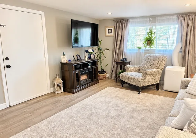 Photo 3 of Condo for sale at 2 Tideview Path #2, Plymouth, MA 02360 | MLS# 73571977 | Listing updated on 2026-09-18