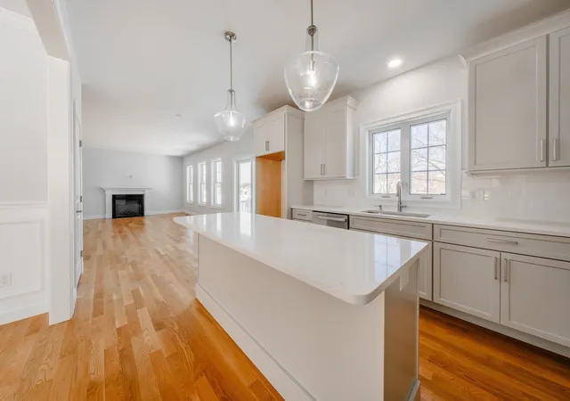 Photo 3 of Single family home for sale at 33 Strongwater Dr, Salem, MA 01970 | MLS# 73574917 | Listing updated on 2026-09-14