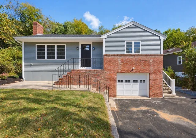 Photo 2 of Single family home for sale at 7 Dana Park, Hopedale, MA 01747 | MLS# 73581212 | Listing updated on 2026-10-12
