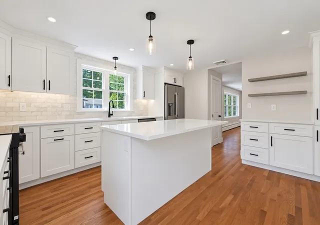 Photo 3 of Single family home for sale at 7 Dana Park, Hopedale, MA 01747 | MLS# 73581212 | Listing updated on 2026-10-12