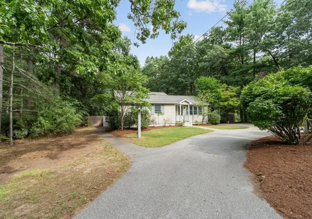 Photo 2 of Single family home for sale at 160 Groton Rd, Westford, MA 01886 | MLS# 73575433 | Listing updated on 2026-09-14