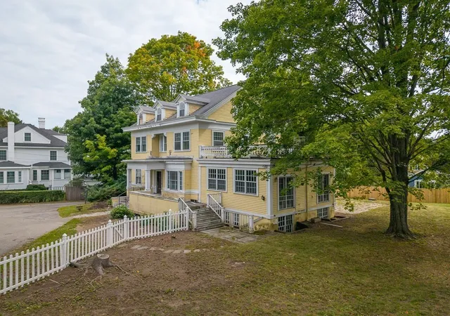 Photo 3 of Multi family home for sale at 115 School St, Manchester, MA 01944 | MLS# 73573261 | Listing updated on 2026-09-12