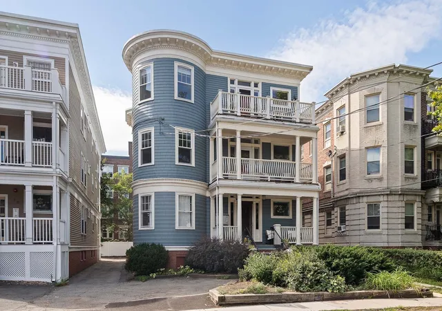 Listing Photo 2 - Condo for sale in building located at 85 Trowbridge St, Cambridge, MA 02138 - Unit #2