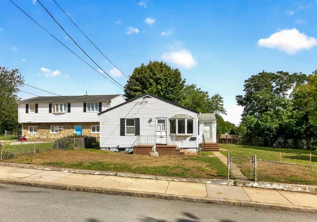 Photo 1 of Sale Pending at 458 Buffinton St, Fall River, MA 02721 | MLS# 73580500 | Listing updated on 2026-09-29