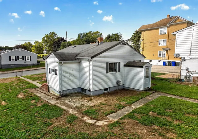 Photo 2 of Sale Pending at 458 Buffinton St, Fall River, MA 02721 | MLS# 73580500 | Listing updated on 2026-09-29