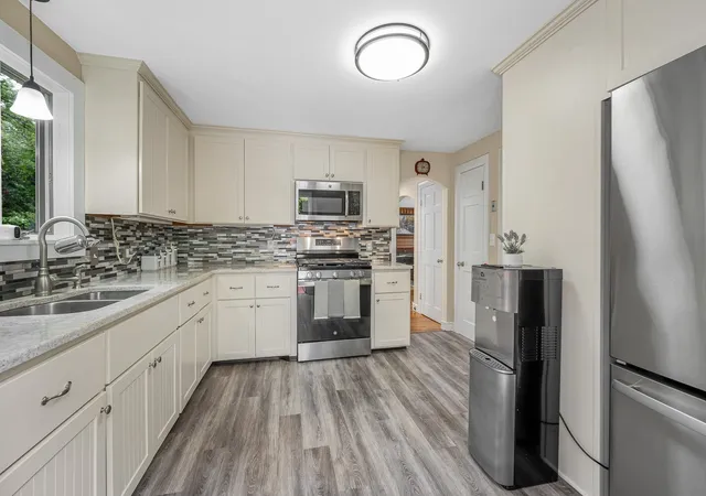 Photo 2 of Single family home for sale at 137 Central St, North Reading, MA 01864 | MLS# 73584567 | Listing updated on 2026-10-12