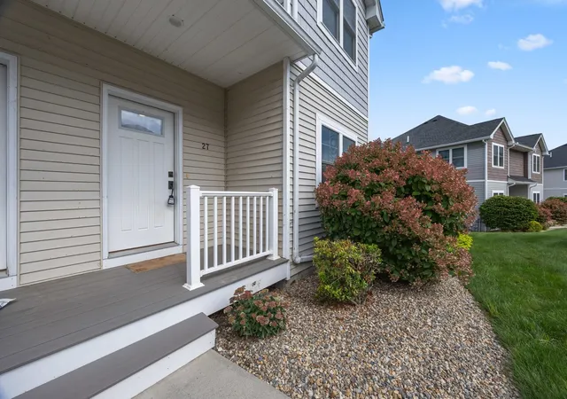 Photo 3 of Condo for sale at 27 Eagle Nest #B14-27, Clinton, MA 01510 | MLS# 73575042 | Listing updated on 2026-09-14
