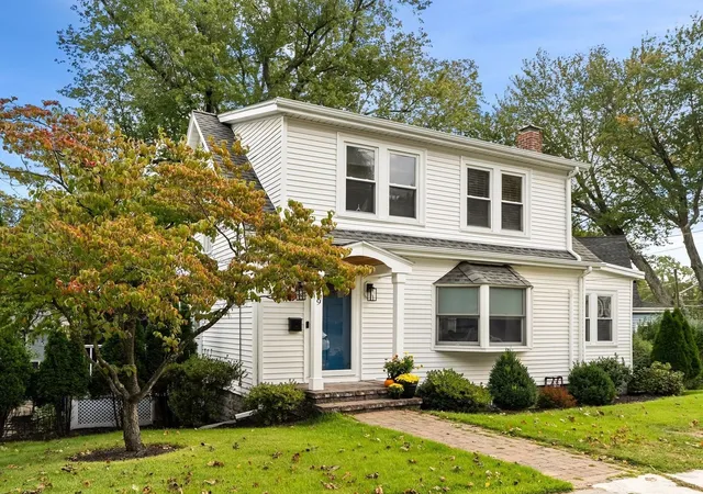 Photo 2 of Sale Pending at 29 Woburn St, Medford, MA 02155 | MLS# 73582222 | Listing updated on 2026-10-14