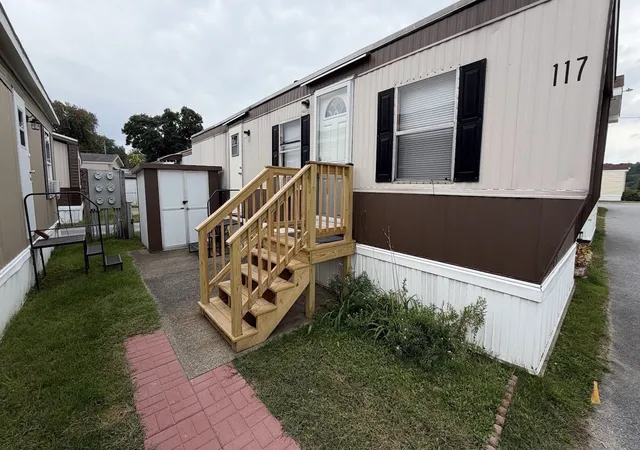 Photo 2 of Manufactured home for sale at 557 Sw Cutoff #117, Worcester, MA 01607 | MLS# 73579362 | Listing updated on 2026-09-21