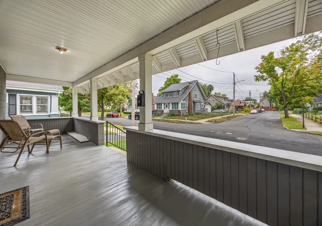 Photo 2 of Single family home for sale at 136 Marsden St, Springfield, MA 01109 | MLS# 73572144 | Listing updated on 2026-09-08