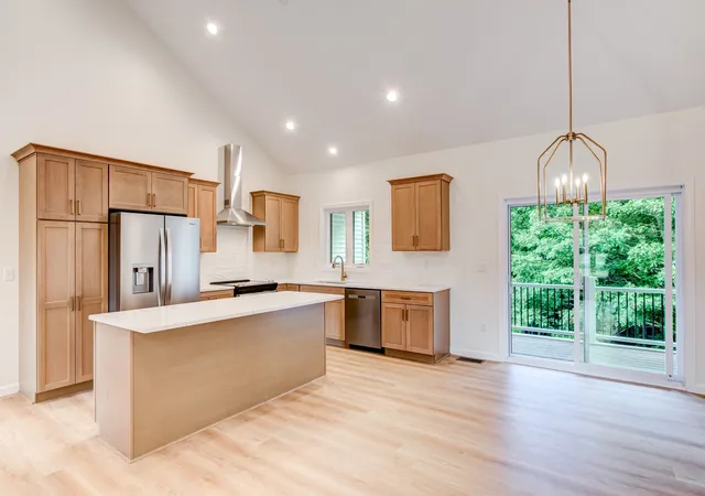 Photo 3 of Single family home for sale at 190 Petersham Rd, Phillipston, MA 01331 | MLS# 73574283 | Listing updated on 2026-09-13