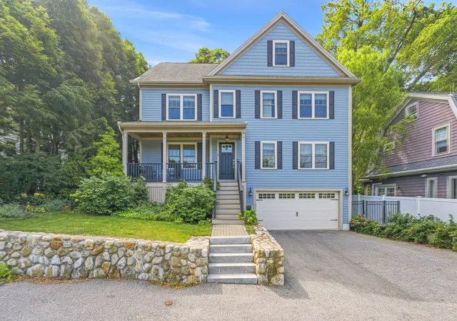 Photo 1 of Sale Pending at 4 Weld St, Roslindale, MA 02131 | MLS# 73574618 | Listing updated on 2026-09-28